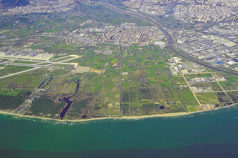 Vogels kijken op 3 km van de stad Delta del Llobregat