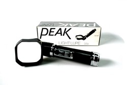 Peak Magnifier with 3.5X light