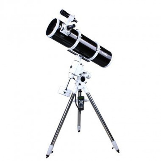 SkyWatcher BlackDiamond Reflector 200 HEQ5 SynScan Telescope