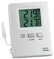 Digital thermometer with int / ext probe TFA 30.1012