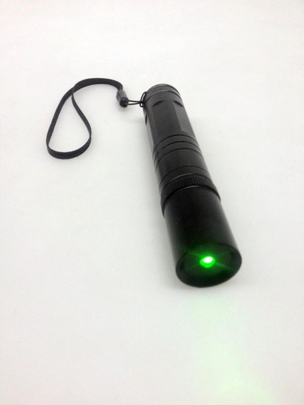 Puntatore laser verde per l'astronomia — Raig